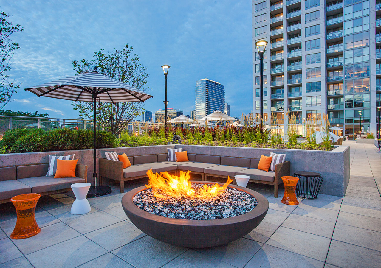 The Hudson amenities including outdoor hot tubs, lounge chairs, outdoor kitchen and more